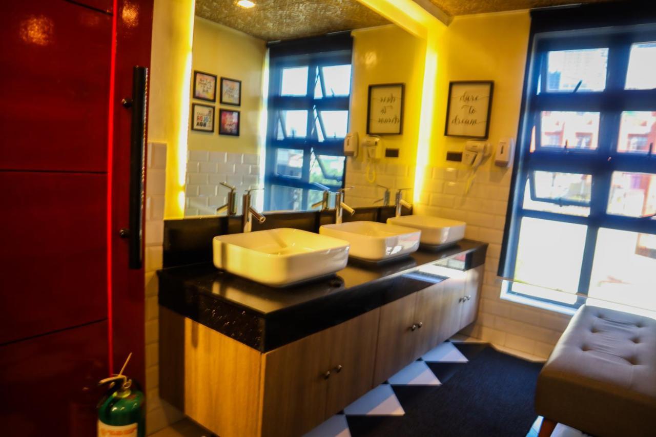 Unwnd Boutique Hotel Makati Makati City Kültér fotó